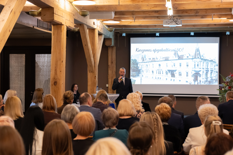 Attēlā redzama pasākuma norise