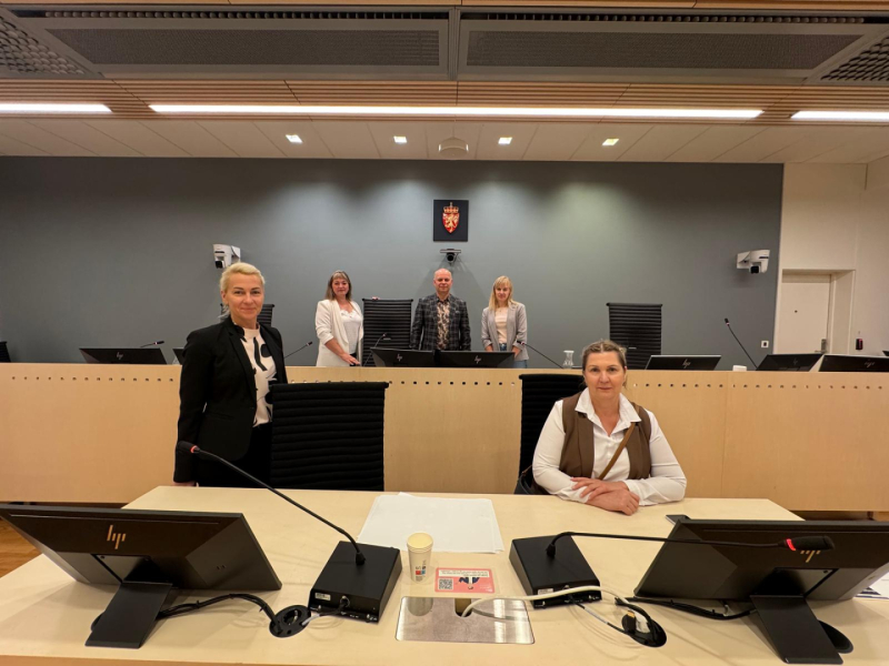 Attēlā konferenču zāle ar dalībniekiem