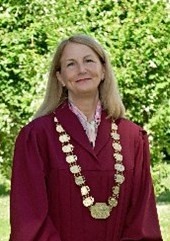 Bildē tiesnese Daina Baltā