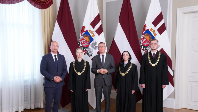 Tiesneši un prezidents