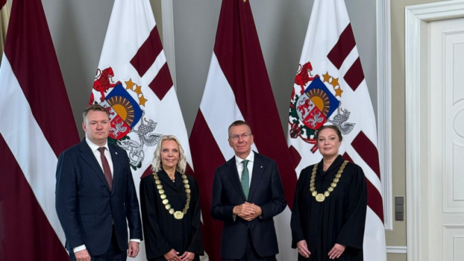 Tiesneša zvēresta foto