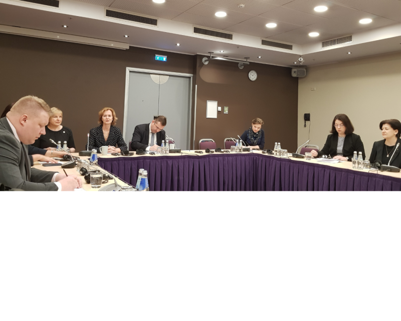 Attēlā attēlota ASV vēstniecības rīkotais pasākums