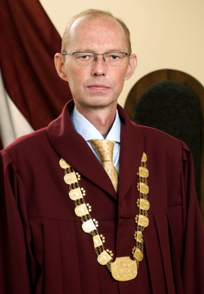Attēlā redzams Augstākās tiesas tiesnesis Jānis Tiltiņš