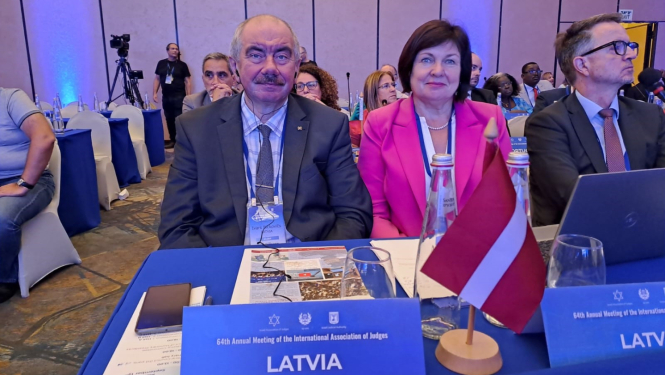 Attēlā redzami pārstāvji no Latvijas