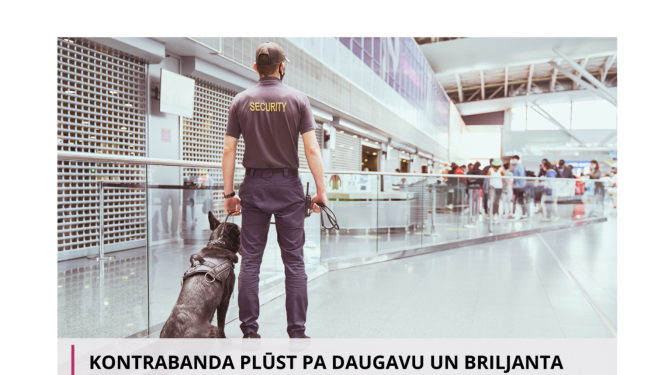 Attēlā muitas darbinieks ar suni