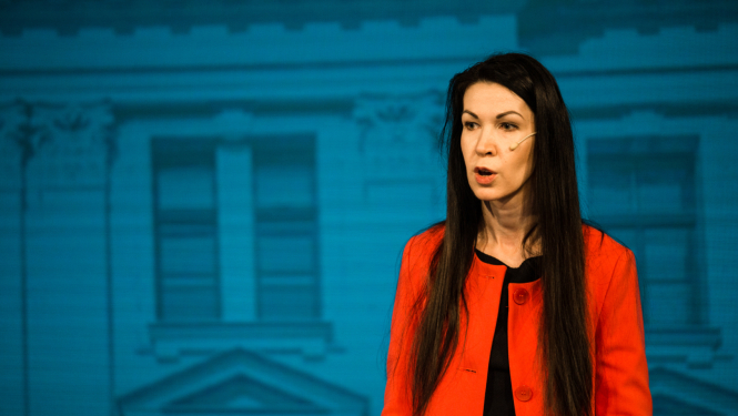 Attēlā attēlots koferences publicitātes foto