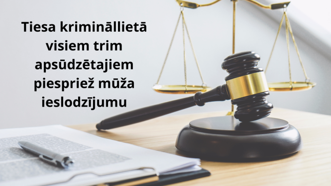 Attēlā redzami temīdas svari un tiesneša āmurs