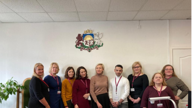 Attēlā redzama delegācija