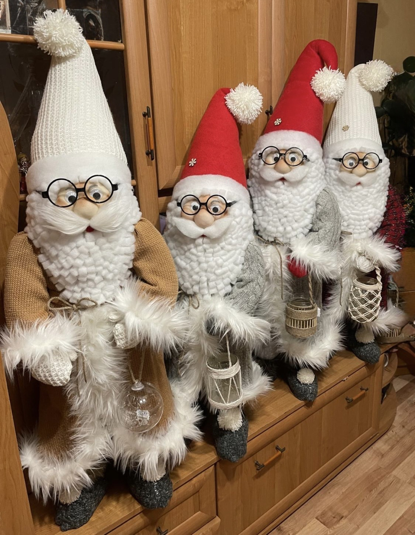 Attēlā redzami rūķi