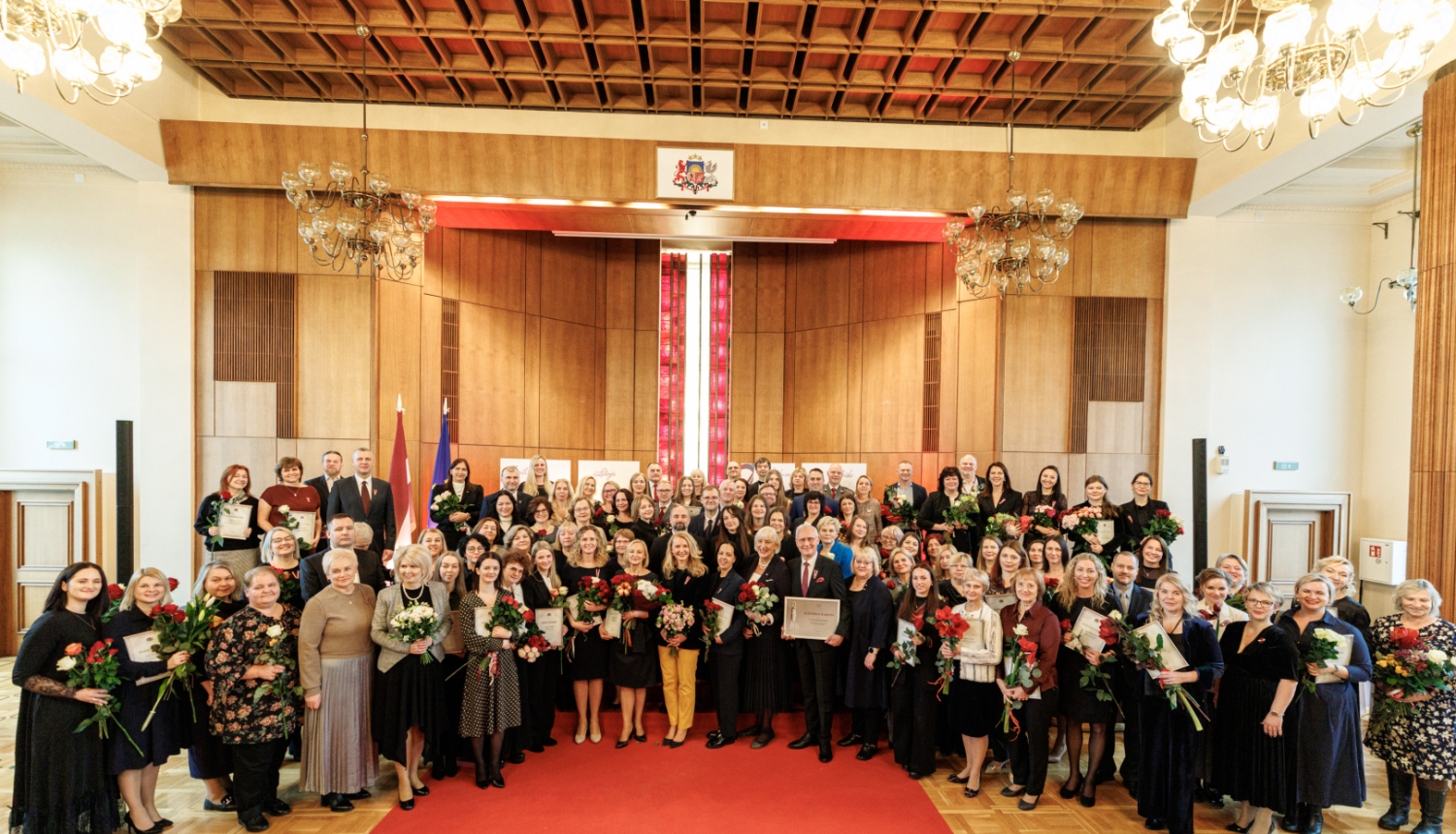 Attēlā redzami visi apbalvojumu saņēmēji