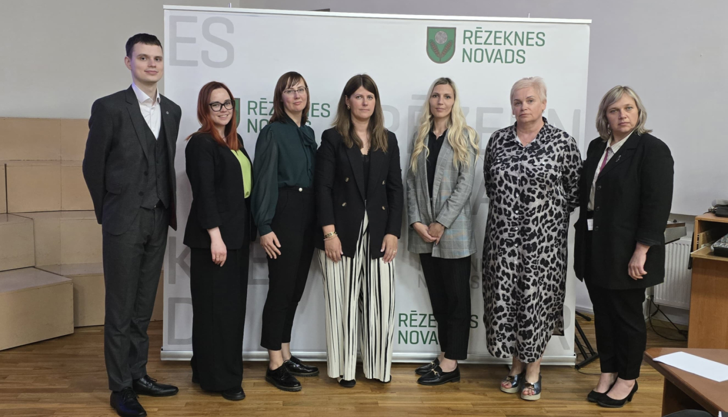 Attēlā redzami tiesu darbinieku ētikas komisijas locekļi
